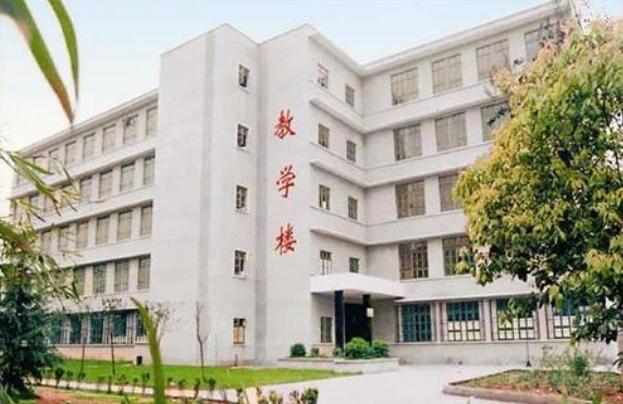 衡阳工业职工大学